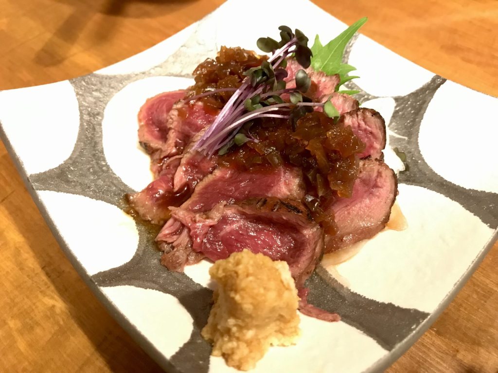 山わさびでいただく「ラム肉のたたき」