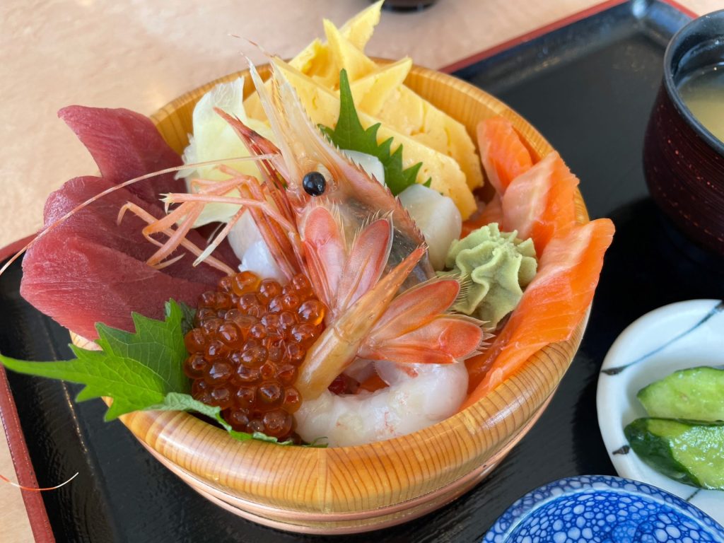 5食限定の「海鮮丼」（ディナー）