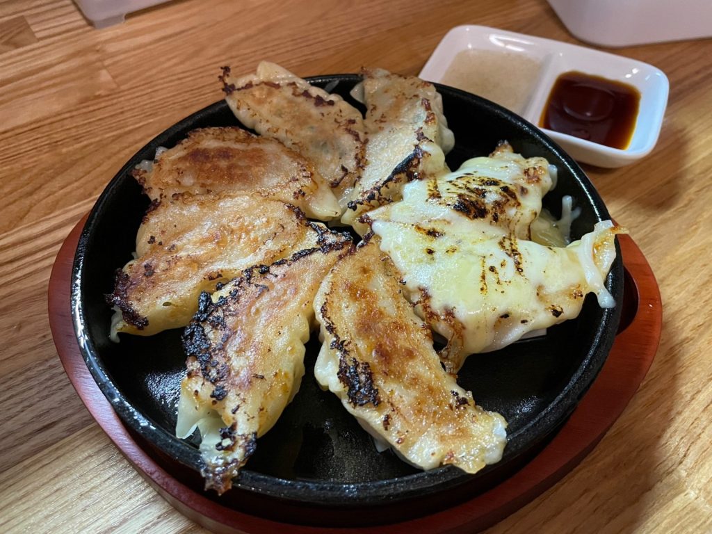 餃子は全4種類（シンプル・スタミナ・キムチ・キムチーズ）