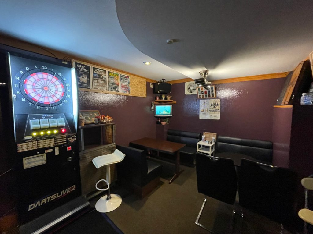 店内ではダーツ等のゲームが楽しめます！