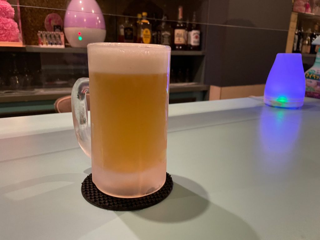 ビールはアサヒスーパードライ