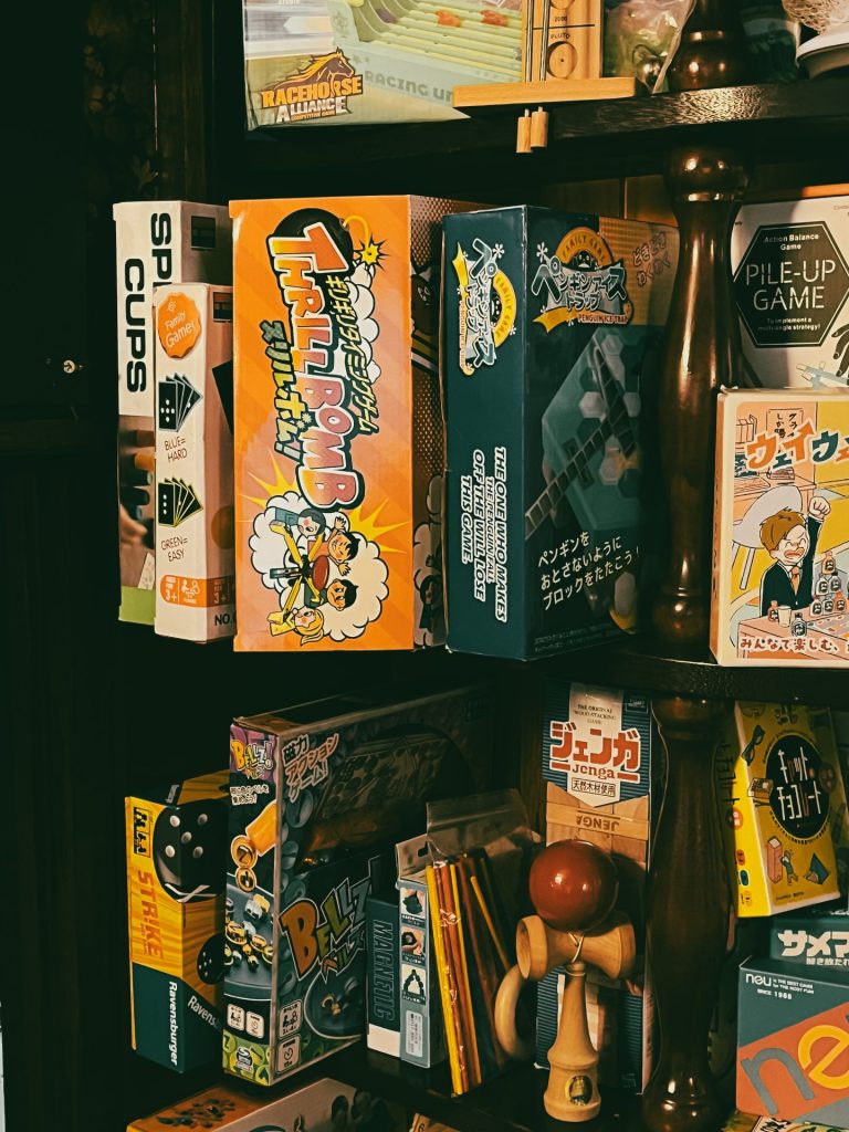 ボードゲームも豊富で自由に遊べます。