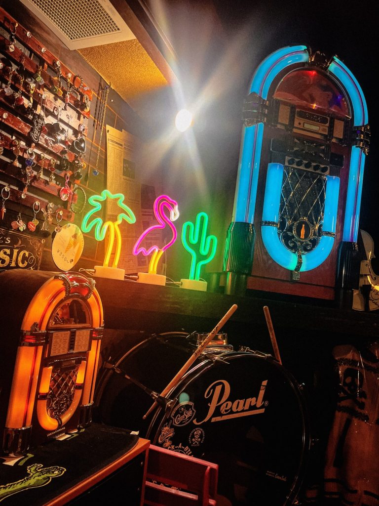 心地よい雰囲気と音楽でゆっくりとした時間が流れます‼