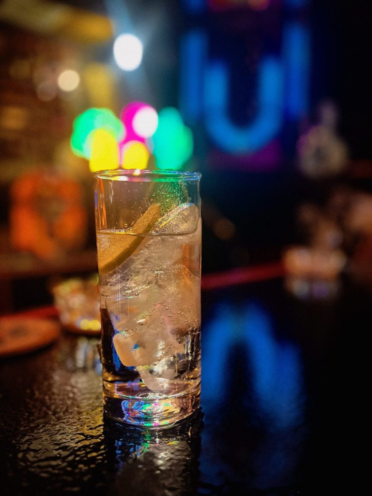 ジントニック！　カクテルもあります‼