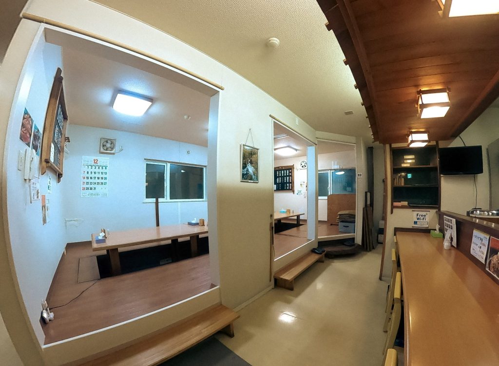 二階も広々とした空間