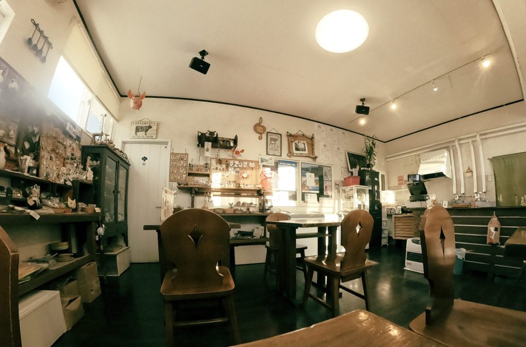 ゆったりと時間が過ぎる店内